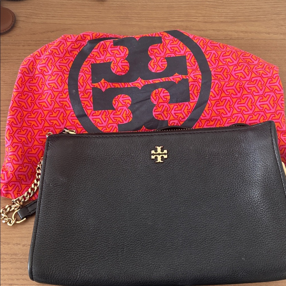 Tory Burch Black Crossbody Bag with Gold Chain